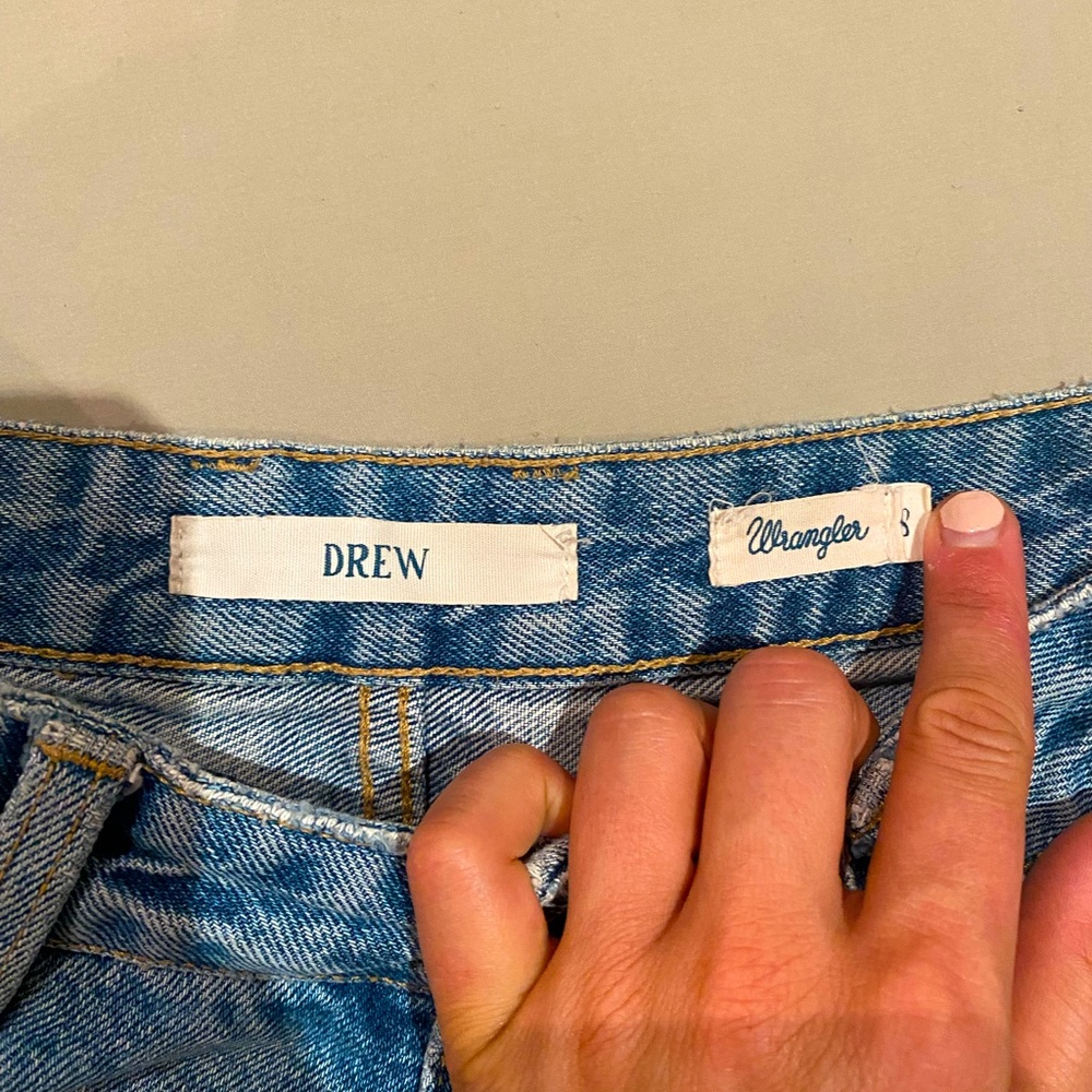 Wrangler denim high waisted shorts - Picture 2 of 4